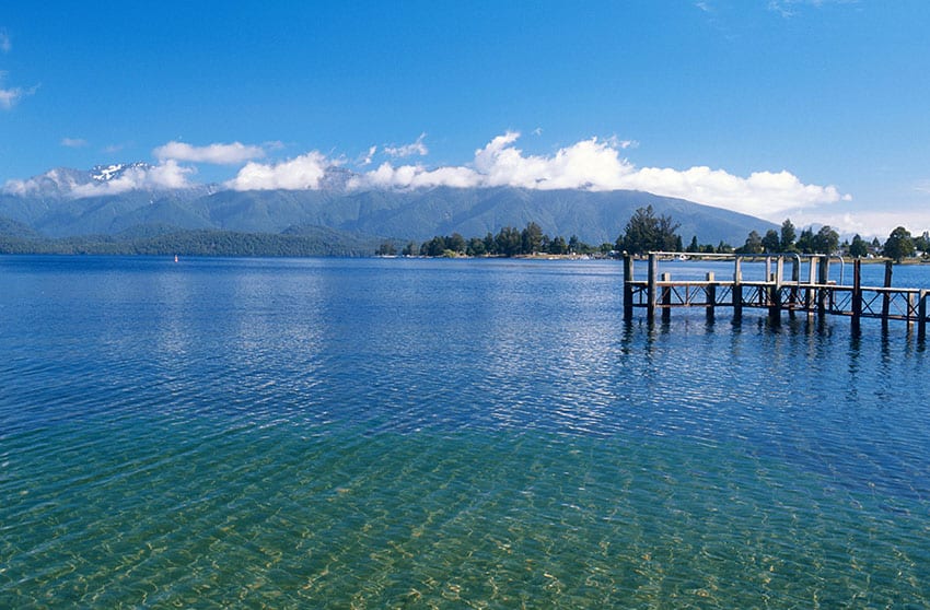 Lake Taupo walkway, New Zealand